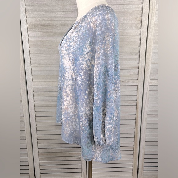 CYNTHIA ROWLEY Blouse 3/4 Sleeves Open V Neckline Blue/Multi-Large - Picture 2 of 3